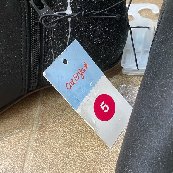 Cat & Jack girls boots - Picture 3 of 6